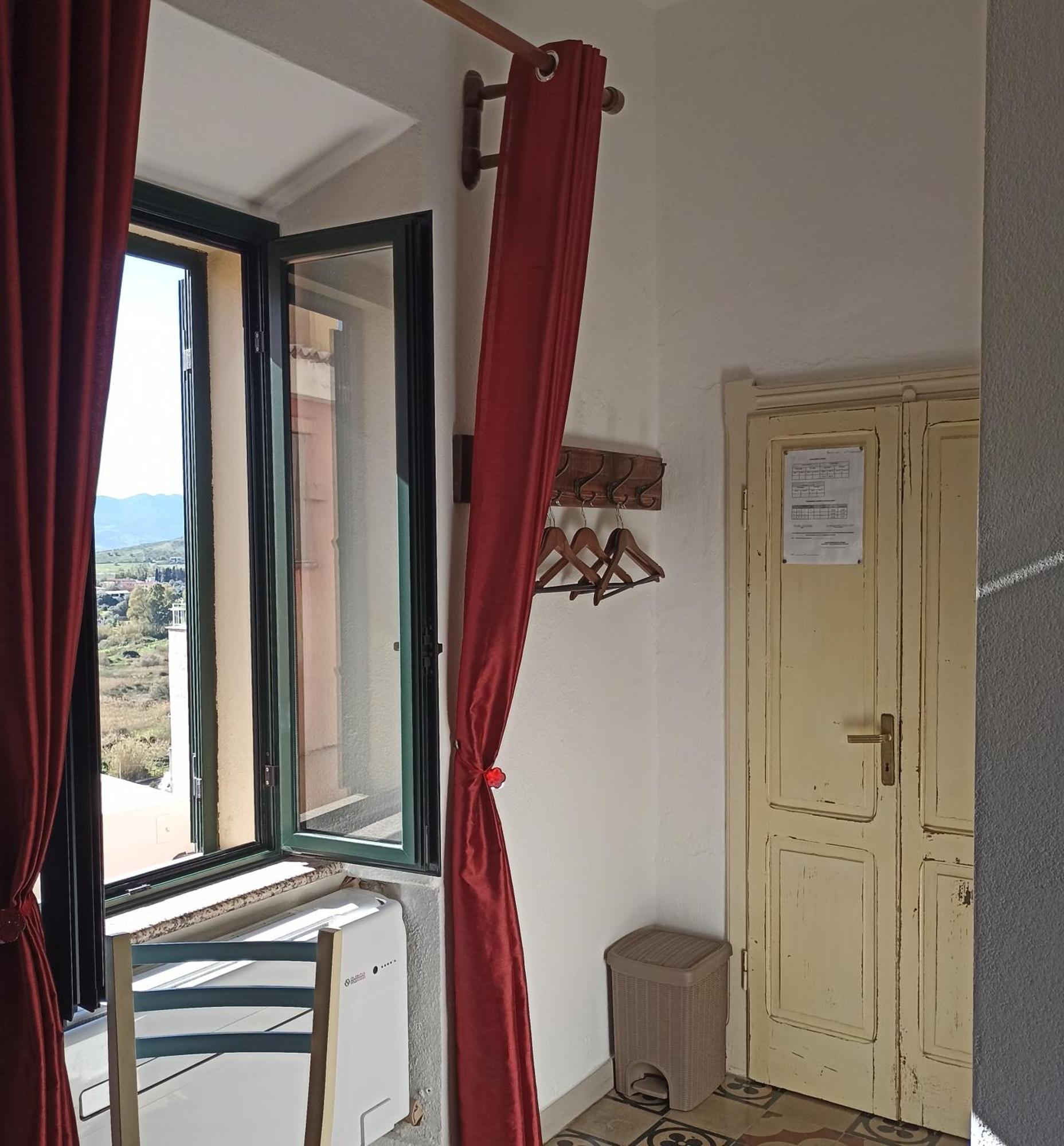 B&B Eleonora D'Arborea, Centro Storico Posada  Eksteriør bilde